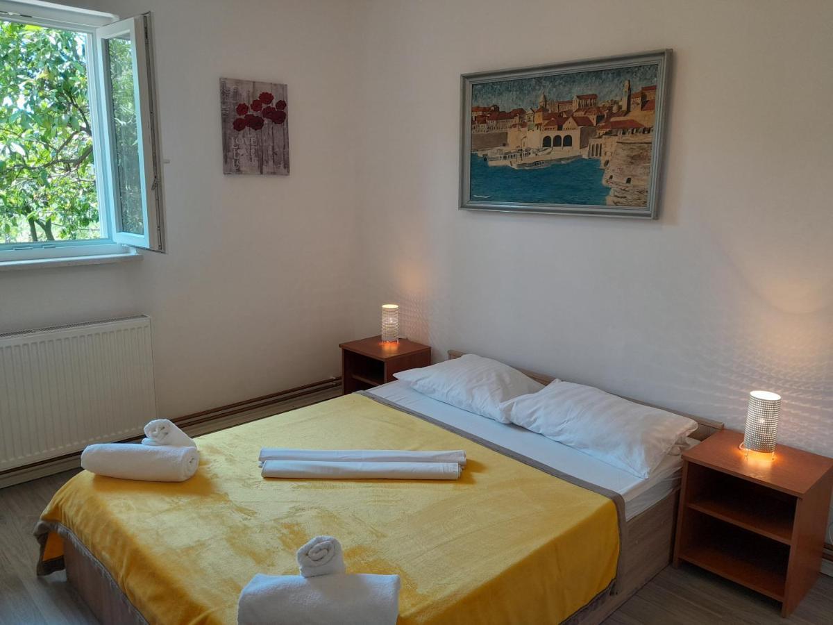 Apartmani Urlic Sreser Zewnętrze zdjęcie