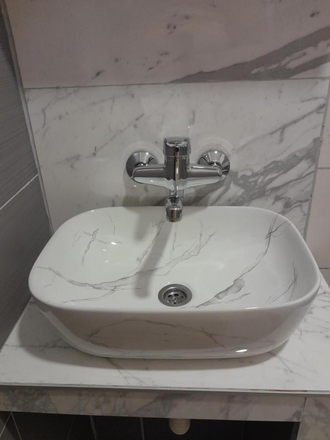 Apartmani Urlic Sreser Zewnętrze zdjęcie
