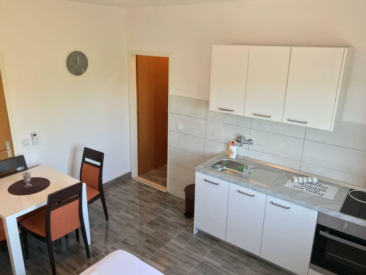 Apartmani Urlic Sreser Zewnętrze zdjęcie