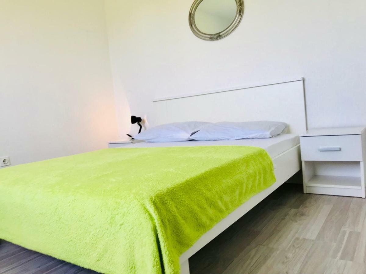 Apartmani Urlic Sreser Zewnętrze zdjęcie